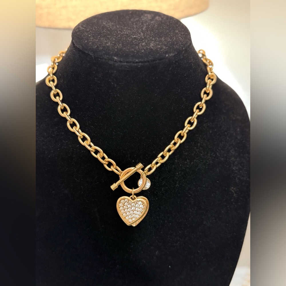 Gold Heart Pendant Necklace